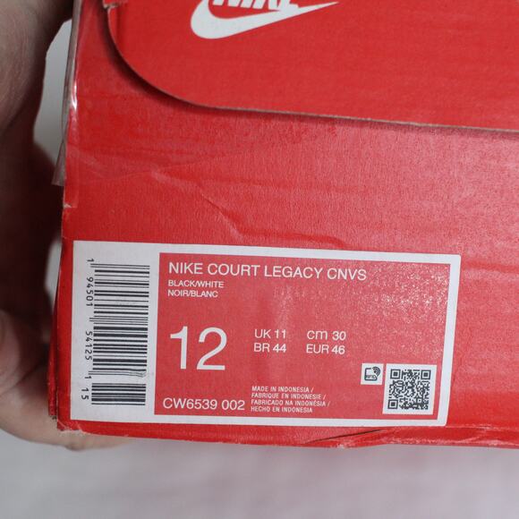 Athletic_Shoes